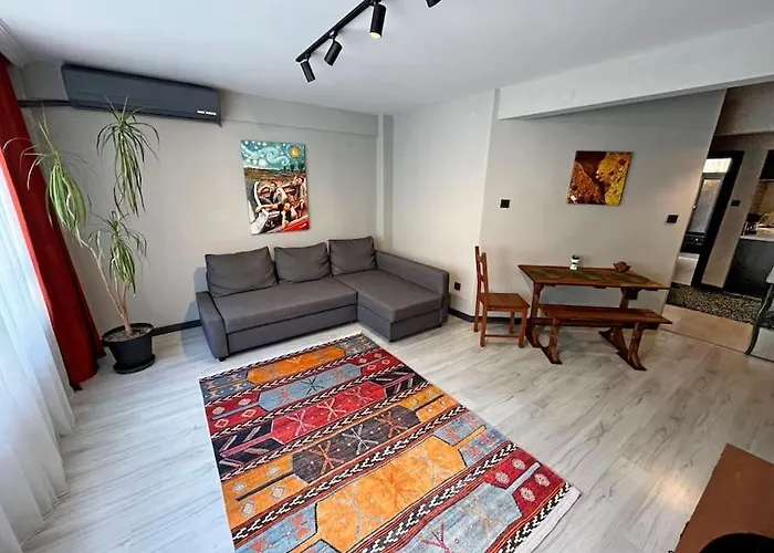 Central & Cosy Flat For 4 Person