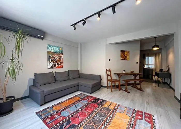 Central & Cosy Flat For 4 Person