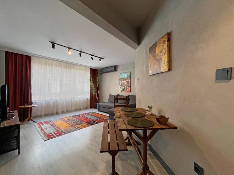 & Cosy Flat For 4 Person Apartament Istanbul